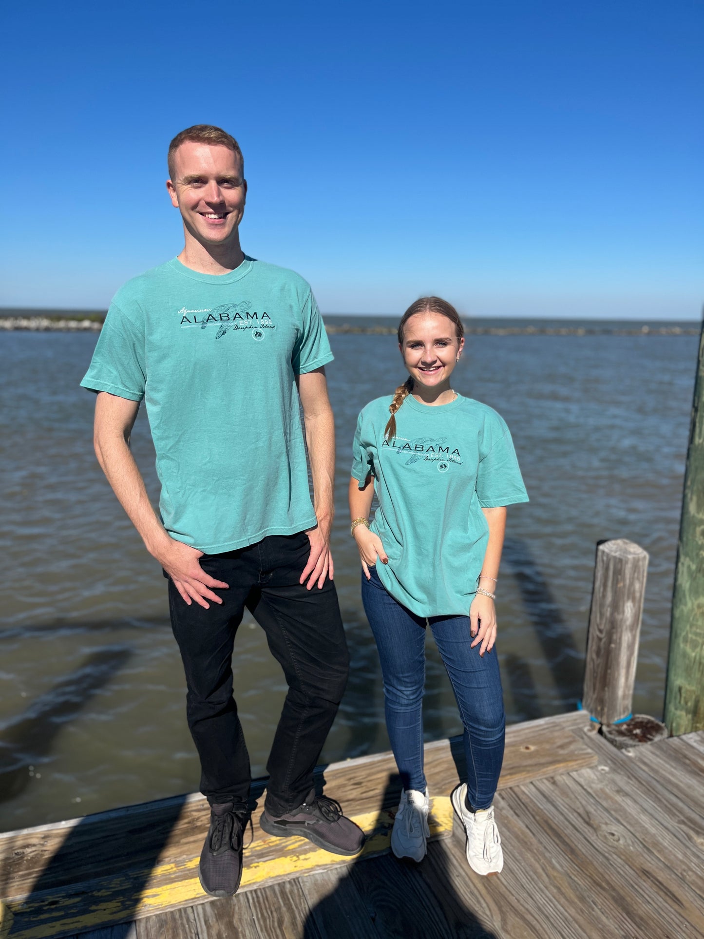 Alabama Aquarium Sea Turtle Embroidered Tee – Comfort Colors®